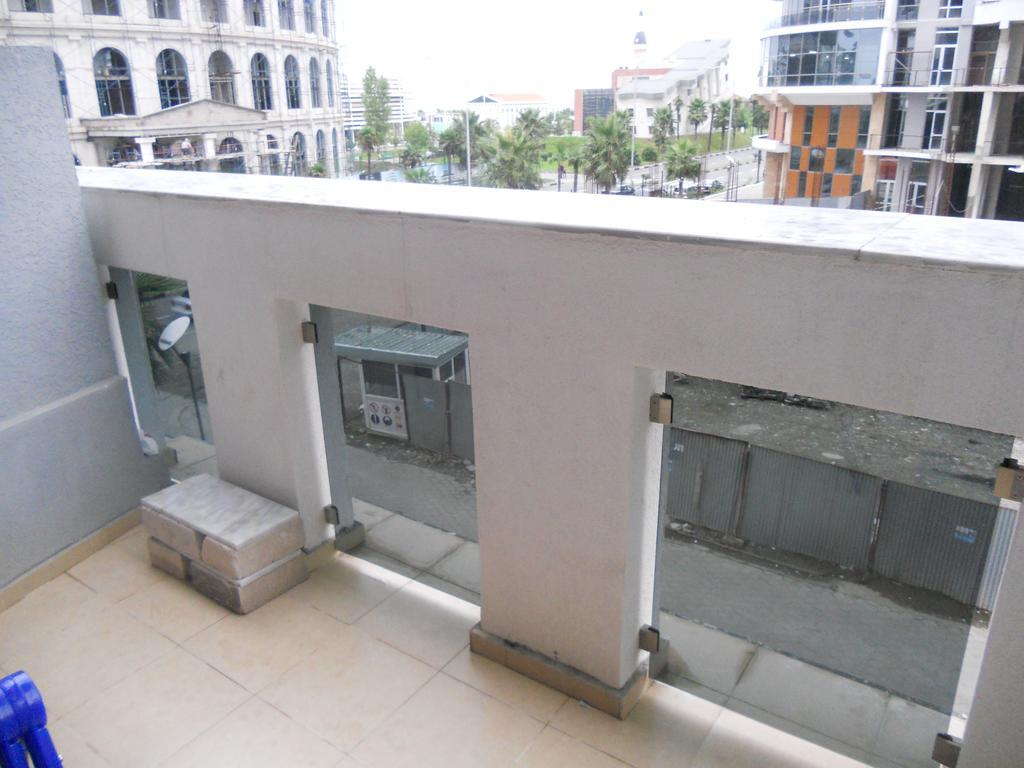 Apartamento Orbi Sea Towers Block G Batumi Exterior foto